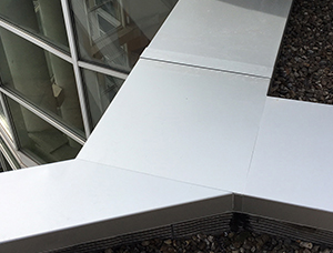 couvernet-couvertine-aluminium-protection-infiltration-etanche-toiture-coiffe-facades-couvertines-acrotere-murets